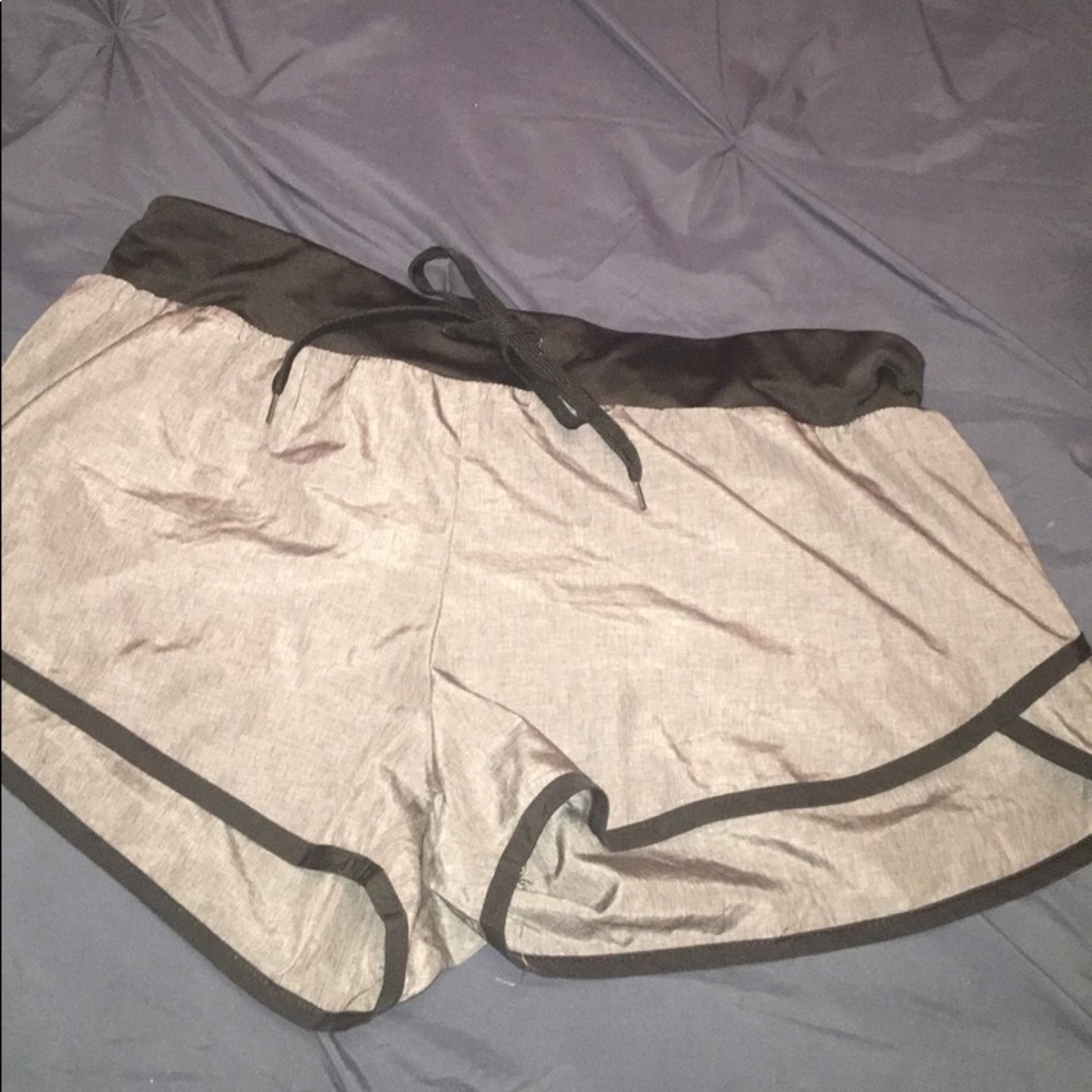 Aeropostale (LIVELOVEDREAM) athletic shorts